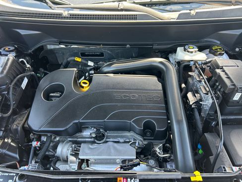 Certified 2024 Chevrolet Equinox LT AWD/4WD image 33