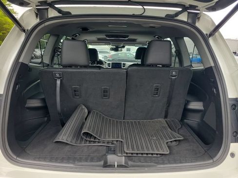 Used 2018 Honda Pilot Touring image 44
