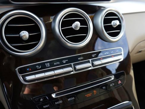 Used 2017 Mercedes-Benz GLC 300 image 17