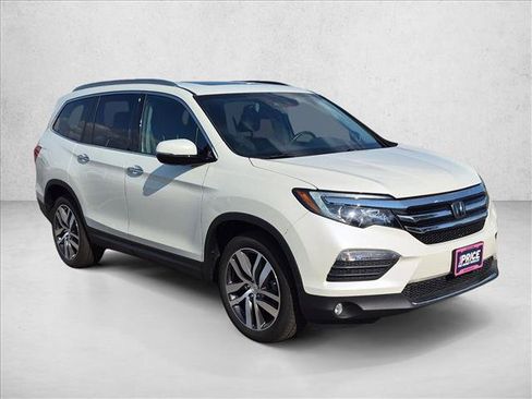 Used 2018 Honda Pilot Elite image 3