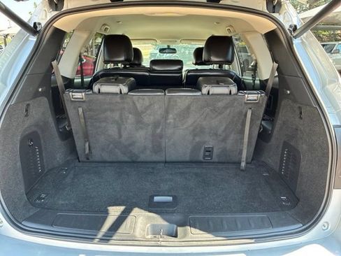 Used 2019 Nissan Pathfinder SL AWD/4WD image 14