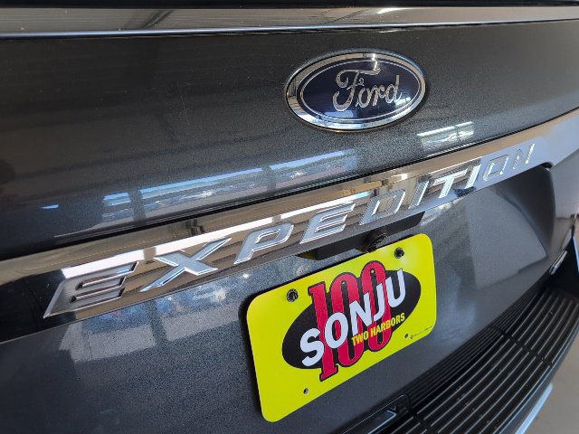 Certified 2020 Ford Expedition XLT w/ Equipment Group 202A AWD/4WD image 38