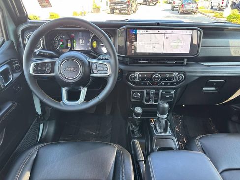 Used 2024 Jeep Wrangler Unlimited Sahara w/ Dual Top Group AWD/4WD image 10