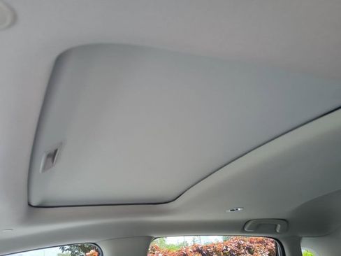 New 2026 Honda HR-V EX-L image 18