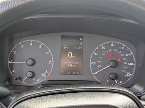 Used 2025 Toyota Corolla LE image 21