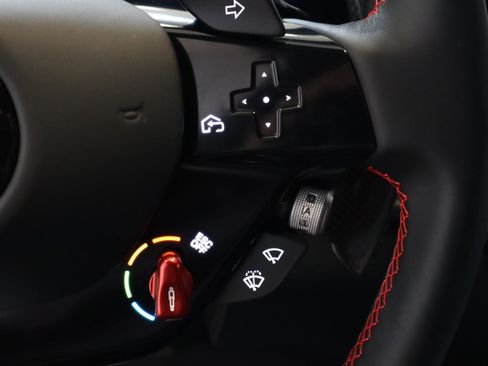 Certified 2025 Ferrari Purosangue image 31