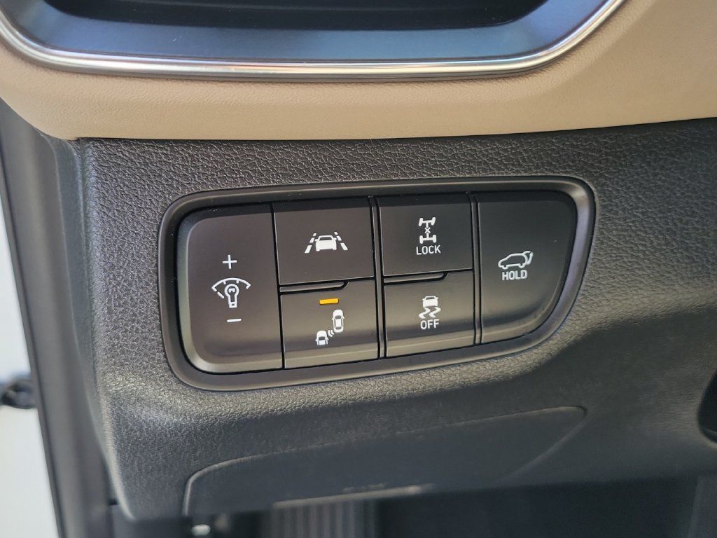 Used 2020 Hyundai Santa Fe Limited AWD/4WD image 24