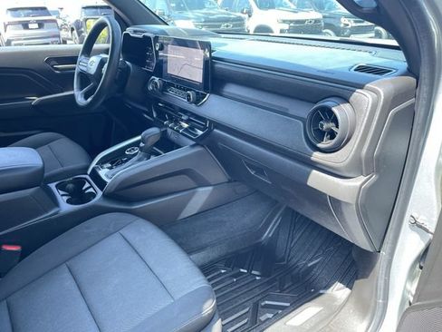 Certified 2024 Chevrolet Colorado Trail Boss w/ Advanced Trailering Package AWD/4WD image 29