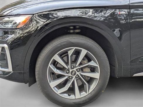 Used 2022 Audi Q5 2.0T Premium w/ Convenience Package image 9