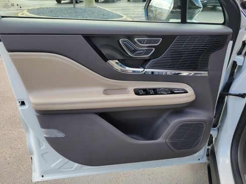 Certified 2022 Lincoln Corsair AWD w/ Equipment Group 101A image 32