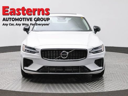 Used 2023 Volvo S60 T8 Plus AWD/4WD image 2