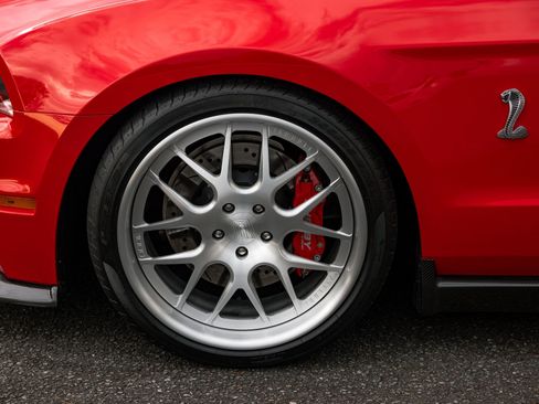 Used 2012 Ford Mustang Shelby GT500 w/ Electronics Pkg image 24