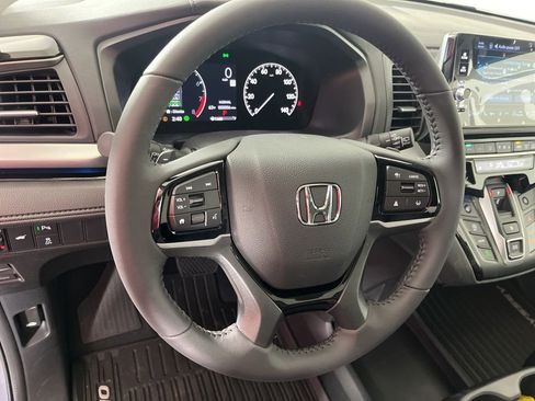 New 2026 Honda Odyssey Touring image 34