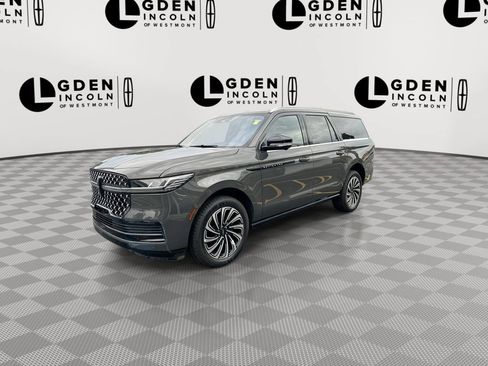 Certified 2026 Lincoln Navigator L Black Label AWD/4WD image 4