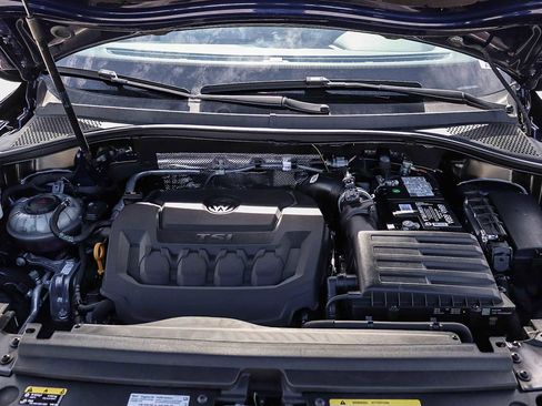Certified 2022 Volkswagen Tiguan SE image 28