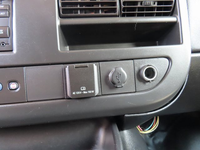 Used 2017 Chevrolet Express 2500 RWD image 16