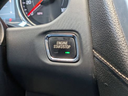 Certified 2023 GMC Acadia SLE w/ Driver Convenience Package FWD image 16