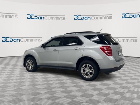Used 2017 Chevrolet Equinox LT FWD image 6