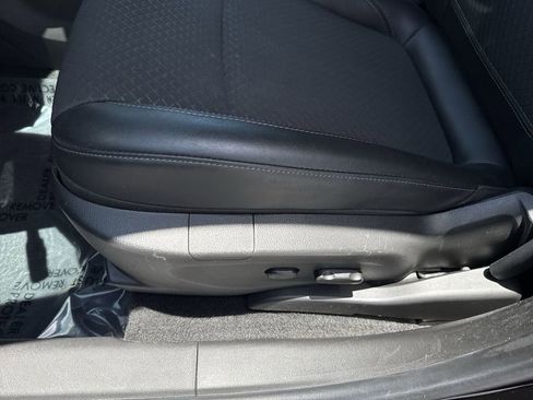Used 2021 Buick Encore Preferred w/ Safety Package FWD image 41