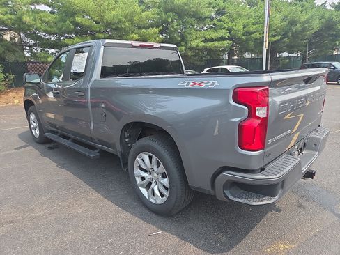 Used 2021 Chevrolet Silverado 1500 Custom AWD/4WD image 5