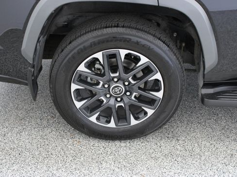 Certified 2024 Toyota Sequoia Limited w/ Tow Technology Package AWD/4WD image 6