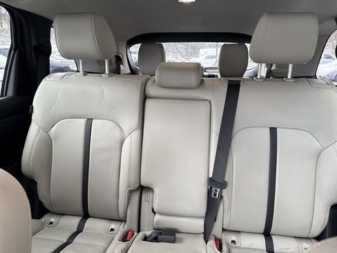 Used 2024 MAZDA CX-90 Plug-In Hybrid w/ Preferred AWD/4WD image 28