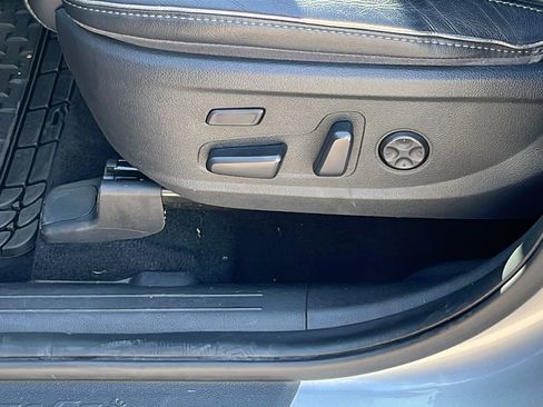 Used 2023 Hyundai Santa Fe Limited AWD/4WD image 11