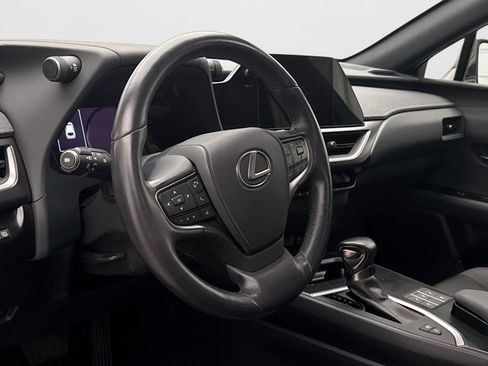 Used 2023 Lexus UX 250h AWD w/ Premium Package image 7