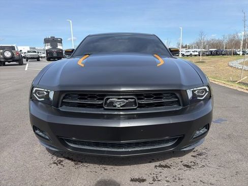 Used 2010 Ford Mustang Premium image 11