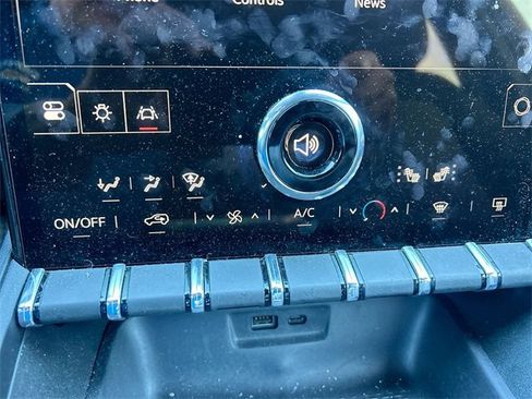 Used 2025 GMC Terrain Elevation image 23