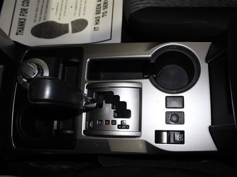 Used 2020 Toyota 4Runner SR5 image 22