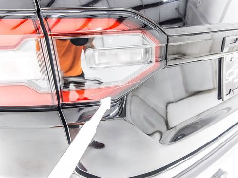 Used 2023 Honda Pilot EX-L image 40