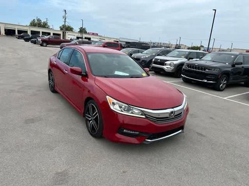 Used 2016 Honda Accord Sport image 13