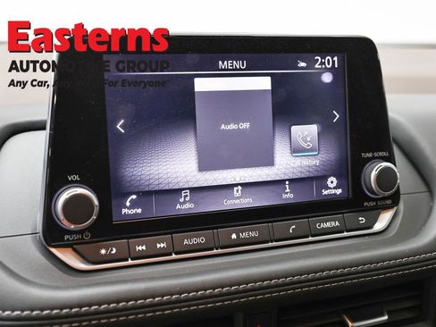 Used 2023 Nissan Rogue SV AWD/4WD image 18