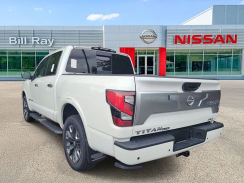Used 2024 Nissan Titan Platinum Reserve w/ Moonroof Package AWD/4WD image 4