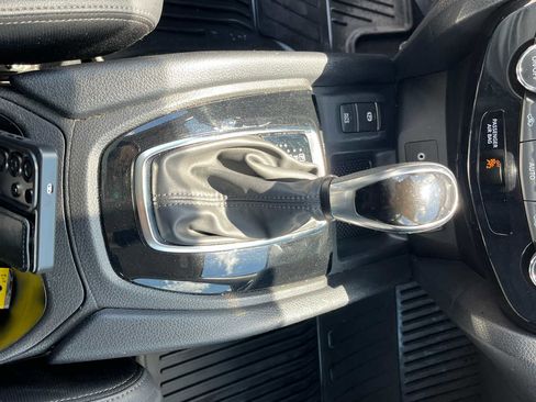 Used 2022 Nissan Rogue Sport SL AWD/4WD image 18