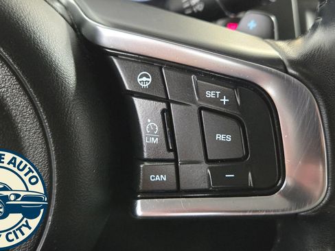 Used 2019 Jaguar E-PACE S AWD/4WD image 14