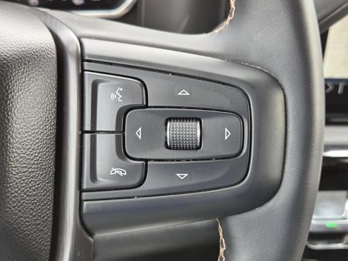 Used 2024 GMC Sierra 2500 AT4 w/ AT4 Preferred Package AWD/4WD image 20