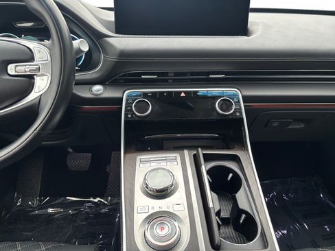 Used 2023 Genesis GV80 3.5T w/ Prestige Package image 11