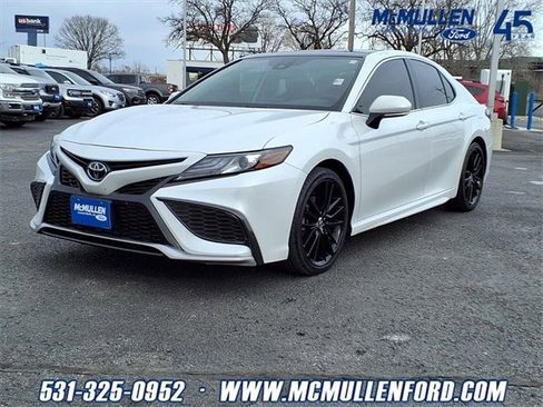 Used 2022 Toyota Camry XSE image 1