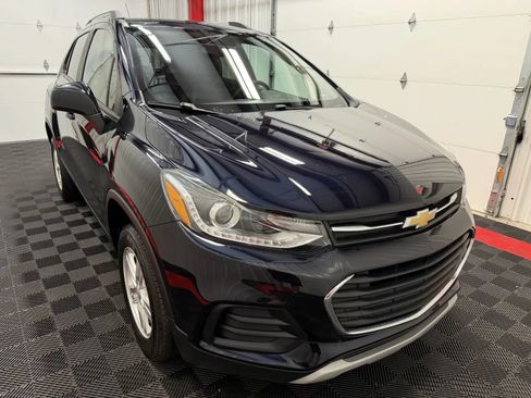 Used 2022 Chevrolet Trax LT w/ Driver Confidence Package AWD/4WD image 6