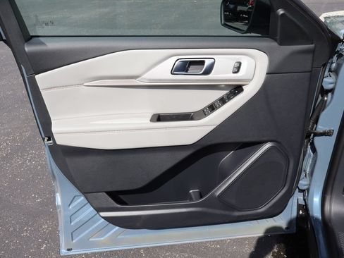 New 2026 Ford Explorer Active AWD/4WD image 22