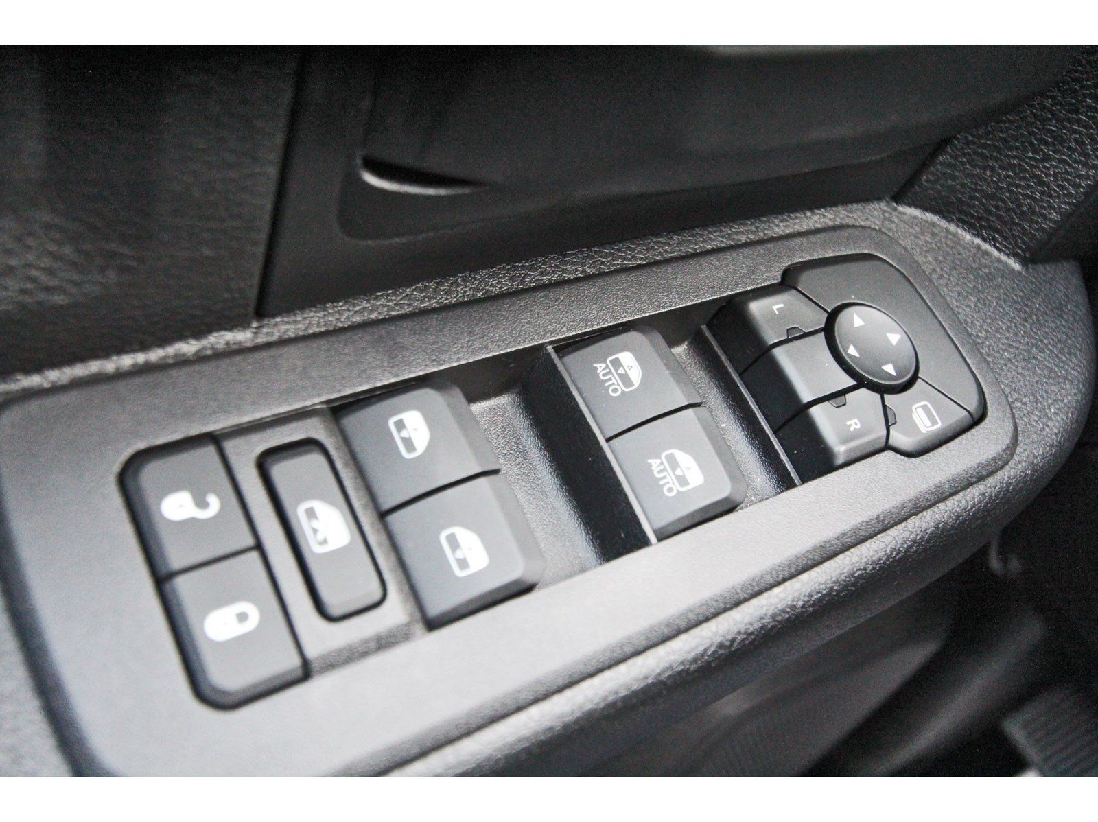 Used 2026 RAM 3500 Tradesman AWD/4WD image 15