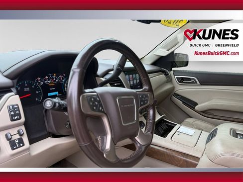 Used 2020 GMC Yukon Denali w/ Open Road Package AWD/4WD image 16
