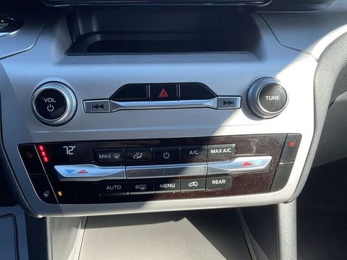 Certified 2021 Ford Explorer XLT w/ Equipment Group 202A image 20