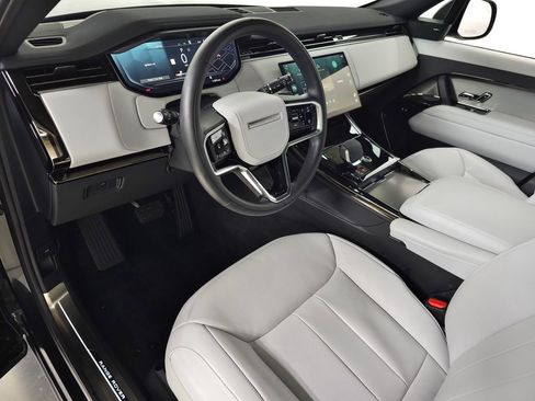 Certified 2026 Land Rover Range Rover Sport SE AWD/4WD image 18