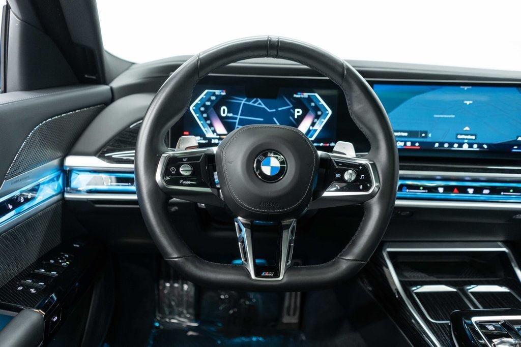 Used 2026 BMW 740i xDrive AWD/4WD image 18