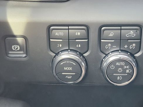 New 2026 GMC Sierra 3500 AT4 w/ AT4 Premium Plus Package image 26