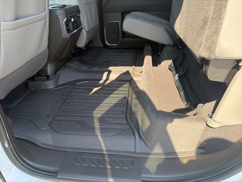 New 2026 GMC Sierra 1500 SLT image 35