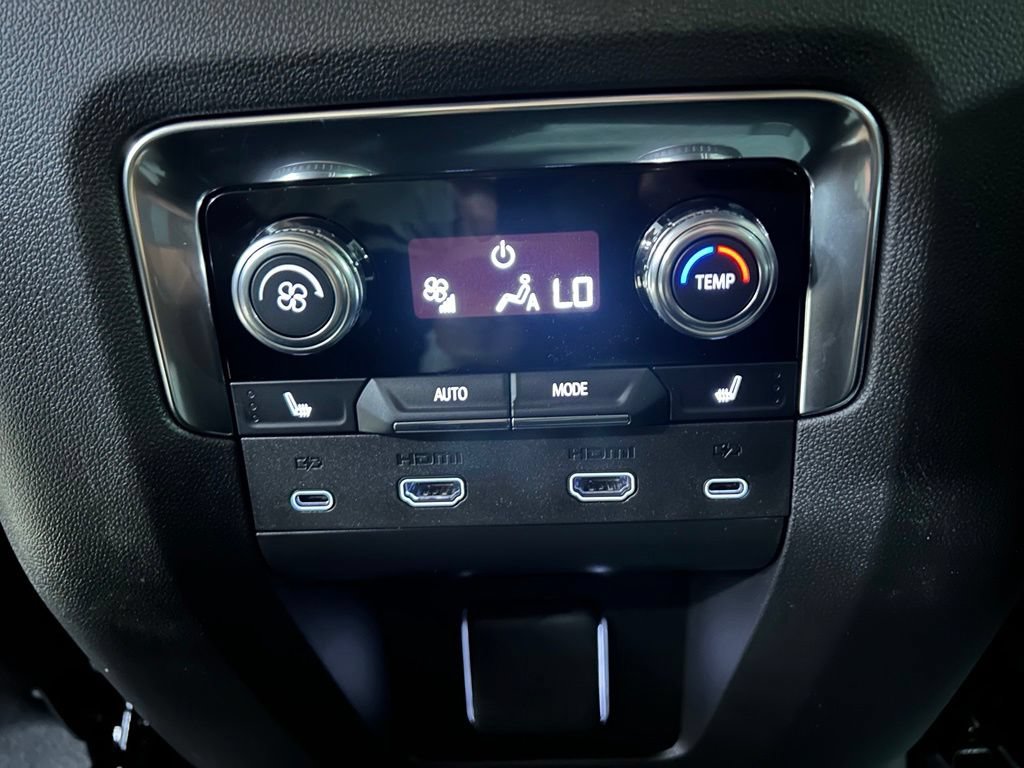 New 2026 GMC Yukon Denali w/ Advanced Technology Package AWD/4WD image 41